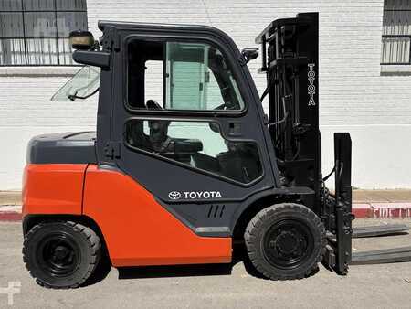 Diesel Forklifts 2020  Toyota 8FD35U (1)