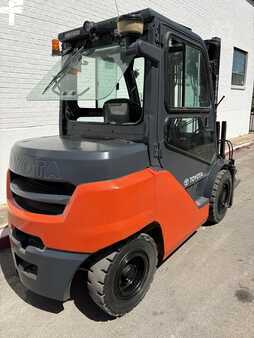 Diesel Forklifts 2020  Toyota 8FD35U (3)