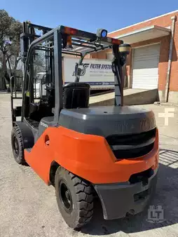 Diesel Forklifts 2019  Toyota 8FD40U (8)