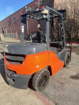 Diesel Forklifts 2019  Toyota 8FD40U (17)