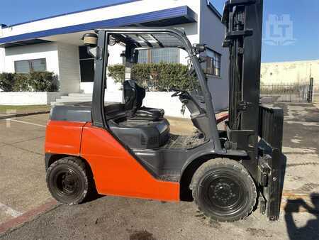 Diesel Forklifts 2019  Toyota 8FD40U (2)