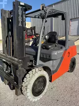 Diesel Forklifts 2019  Toyota 8FD40U (10)