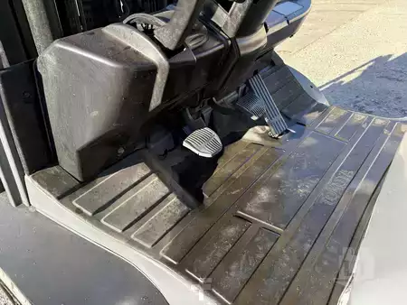 Diesel Forklifts 2019  Toyota 8FD40U (12)