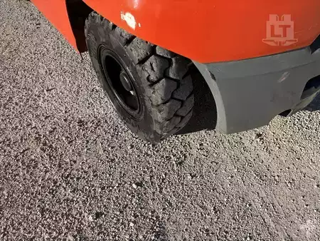 Diesel Forklifts 2019  Toyota 8FD40U (17)