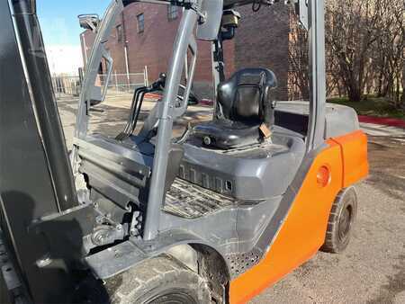 Diesel Forklifts 2019  Toyota 8FD40U (3)