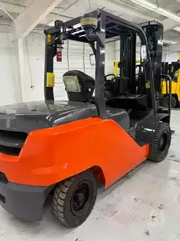 Diesel Forklifts 2021  Toyota 8FD50U (15)