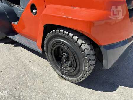 Diesel Forklifts 2019  Toyota 8FD70U (17)