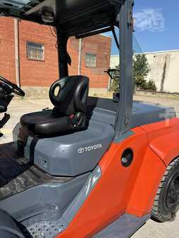 Diesel Forklifts 2019  Toyota 8FD70U (6)