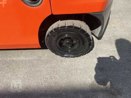 Diesel Forklifts 2021  Toyota 8FDU25 (3)