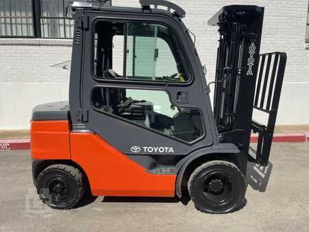 Carretilla elevadora diésel 2021  Toyota 8FDU25 (12)