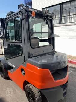 Dieselstapler 2021  Toyota 8FDU25 (4)