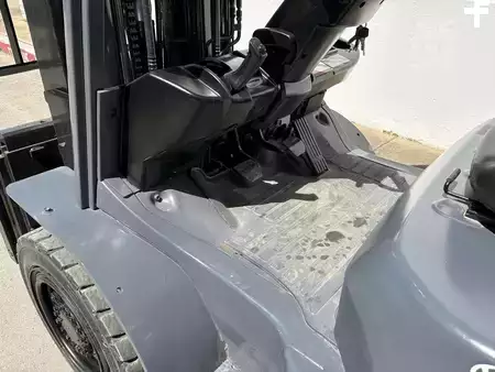 Diesel Forklifts 2014  Toyota 8FG35U (9)