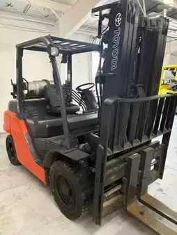 Diesel Forklifts 2018  Toyota 8FG35U (15)