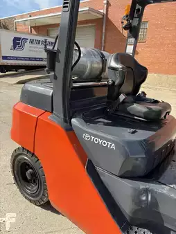 Propane Forklifts 2018  Toyota 8FG35U (6)