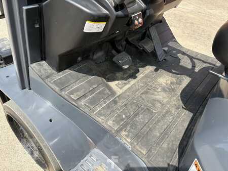 Carretilla elevadora GLP 2016  Toyota 8FGC35U-BCS (14)