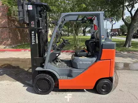 Propane Forklifts 2018  Toyota 8FGC35U-BCS (1)