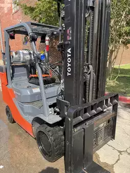 Propane Forklifts 2018  Toyota 8FGC35U-BCS (4)