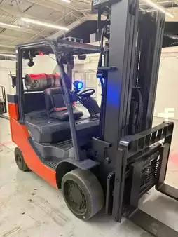 Diesel Forklifts 2020  Toyota 8FGC35U-BCS (2)