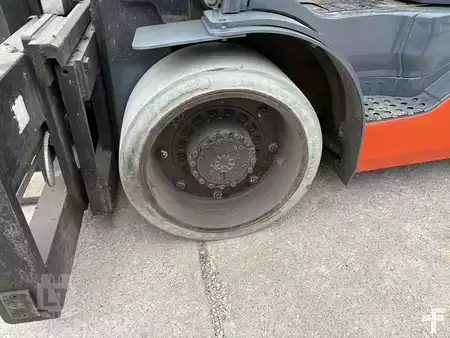 Propane Forklifts 2019  Toyota 8FGC70U (11)