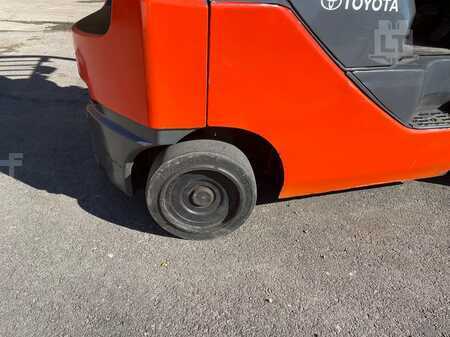 Diesel Forklifts - Toyota 8FGCU20 (2)