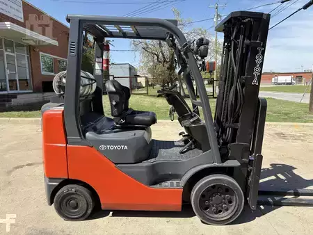 Propane Forklifts 2019  Toyota 8FGCU25 (2)