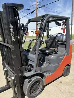 Propane Forklifts 2019  Toyota 8FGCU25 (3)