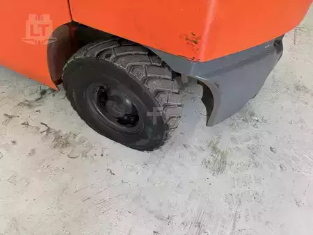 Diesel Forklifts - Toyota 8FGU25 (15)