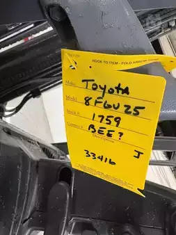 Diesel Forklifts - Toyota 8FGU25 (17)