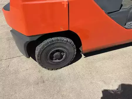 Propane Forklifts - Toyota 8FGU25 (14)