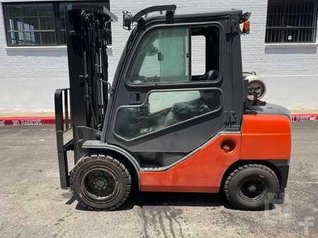 Diesel Forklifts 2013  Toyota 8FGU30 (8)