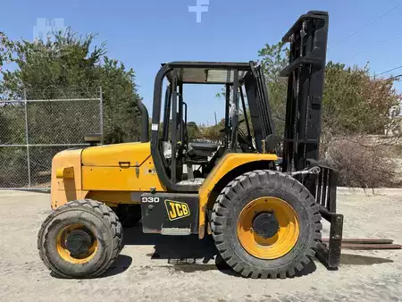 Rough Terrain Forklifts 2011  JCB 930 (2)