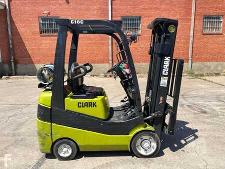 Diesel Forklifts 2018  Clark C18CL (1)