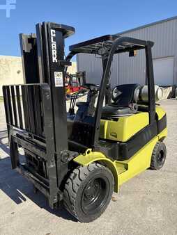 Propane Forklifts 2015  Clark C30L (11)
