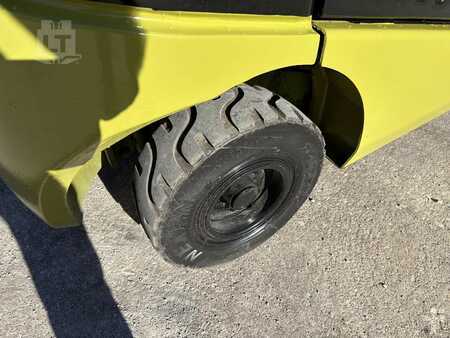 Propane Forklifts 2015  Clark C30L (15)