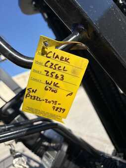 Propane Forklifts 2015  Clark C30L (20)