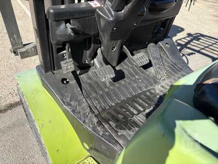 Propane Forklifts 2014  Clark C30L (12)