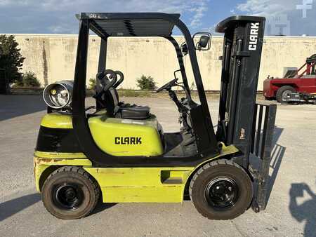 Propane Forklifts 2014  Clark CQ25L (1)