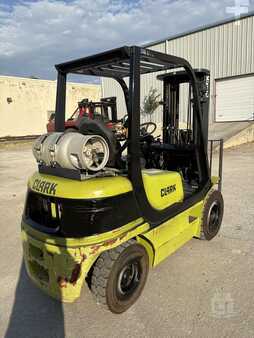 Propane Forklifts 2014  Clark CQ25L (5)