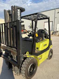 Propane Forklifts 2014  Clark CQ25L (7)