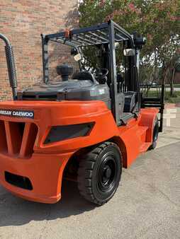Montacargas diésel 2020  Doosan D70S-7 (15)
