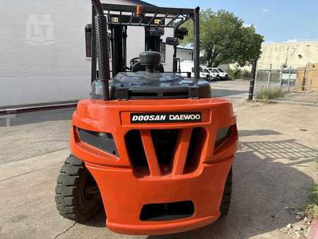 Carretilla elevadora diésel 2020  Doosan D70S-9 (10)