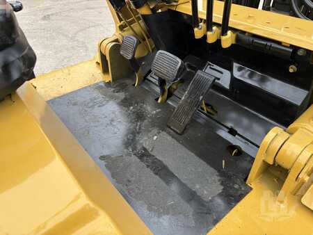 Diesel Forklifts - CAT Lift Trucks DP40 (13)