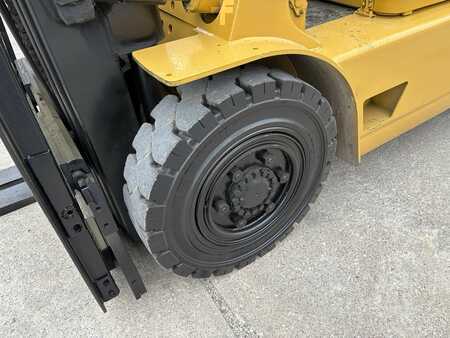Diesel Forklifts - CAT Lift Trucks DP40 (15)