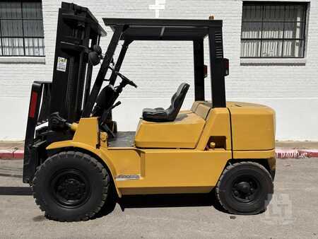 Diesel Forklifts - CAT Lift Trucks DP40KL (2)