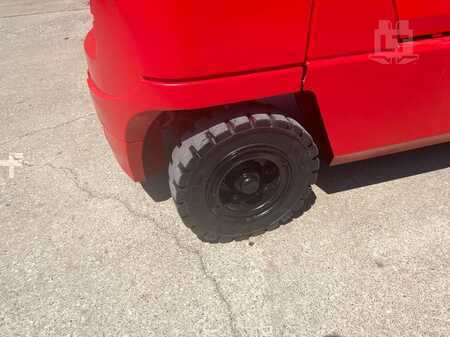 Diesel Forklifts - Nissan F04D40HV (2)