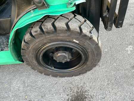 Diesel Forklifts - Mitsubishi FD30N (12)