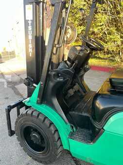 Diesel Forklifts - Mitsubishi FD30N (3)