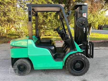 Diesel Forklifts - Mitsubishi FD30N (8)