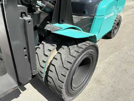 Diesel Forklifts 2013  Mitsubishi FD50N (16)