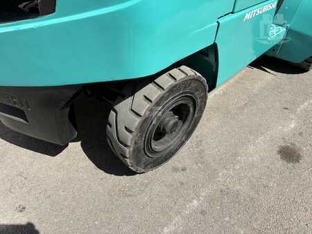 Diesel Forklifts 2013  Mitsubishi FD50N (17)